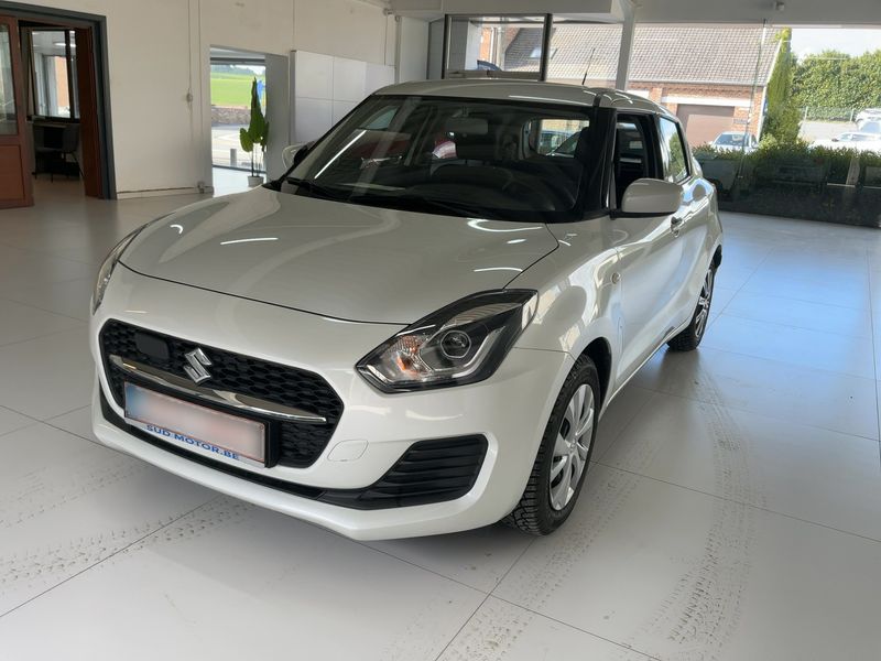 Suzuki Swift 1.2 DualJet Mild-Hybrid Clear 2024 – снимка 1