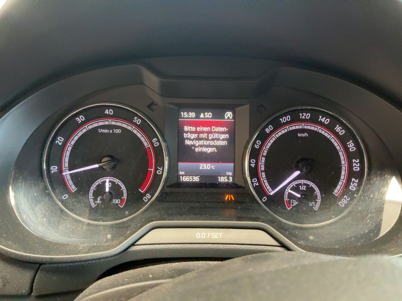 Skoda Octavia 2.0 TSI RS 2017 – снимка 18