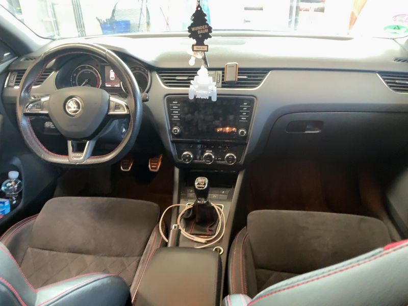 Skoda Octavia 2.0 TSI RS 2017 – снимка 17