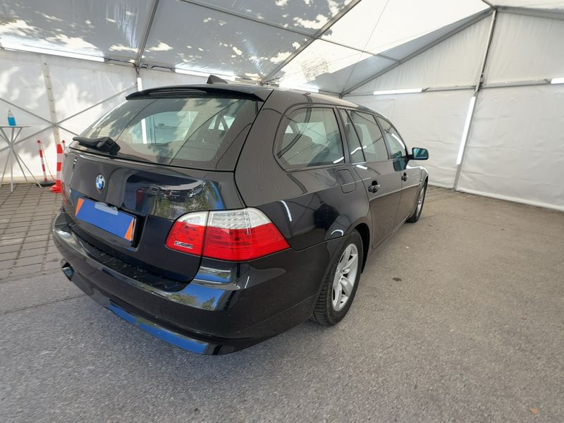 BMW 5er 520i 2010 – снимка 8