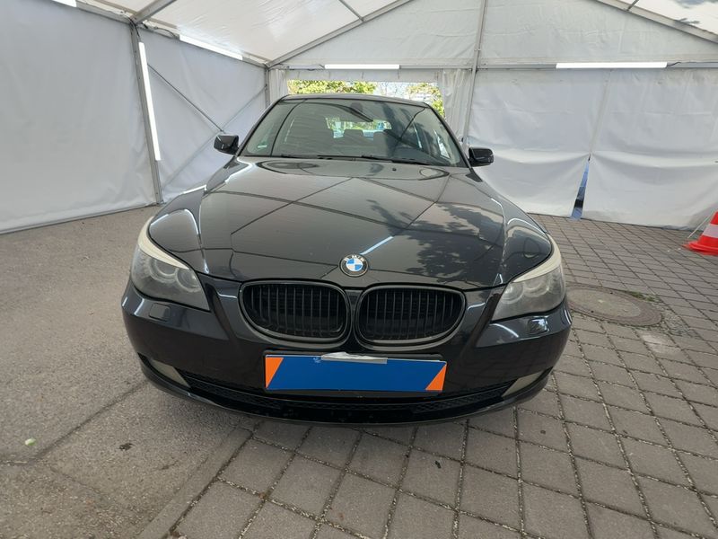 BMW 5er 520i 2010 – снимка 14