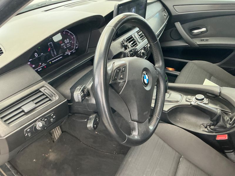 BMW 5er 520i 2010 – снимка 25