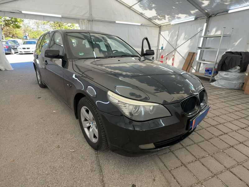 BMW 5er 520i 2010 – снимка 12