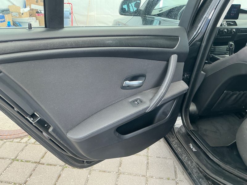 BMW 5er 520i 2010 – снимка 29