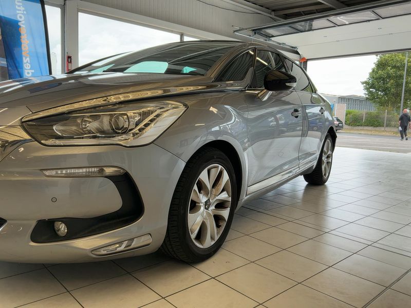 DS Automobiles DS5 2.0 Blue-HDi SoChic 2016 – снимка 2
