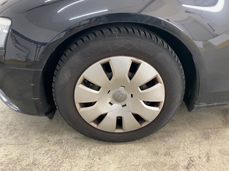 Audi A4 2.0 TDI Attraction 2013 – снимка 16