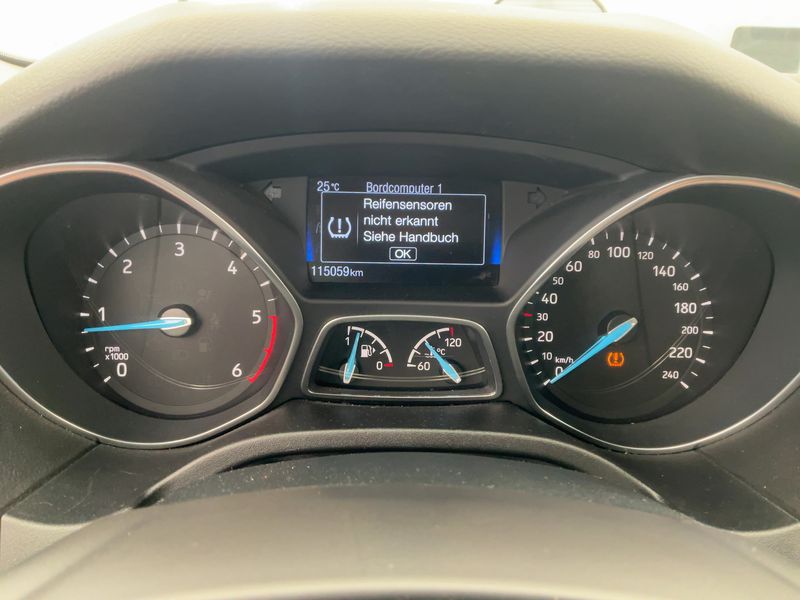 Ford Focus 1.5 TDCi Business 2017 – снимка 18