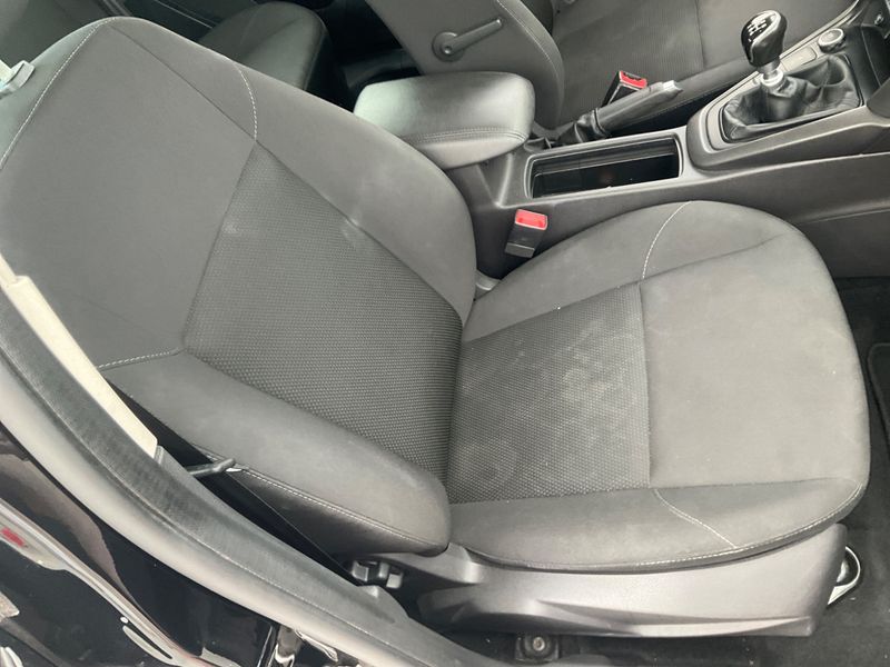 Ford Focus 1.5 TDCi Business 2017 – снимка 26