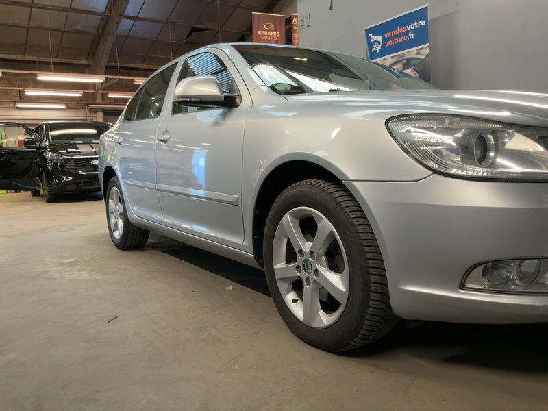 Skoda Octavia 1.6 TDI Ambition 2012 – снимка 12