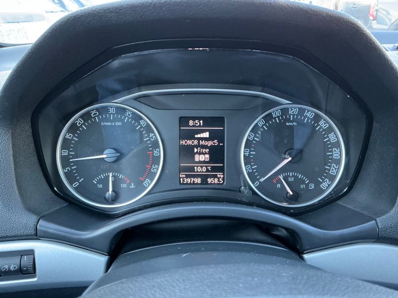 Skoda Octavia 1.6 TDI Ambition 2012 – снимка 18