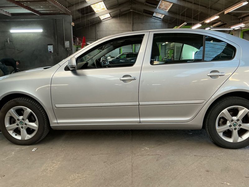 Skoda Octavia 1.6 TDI Ambition 2012 – снимка 4
