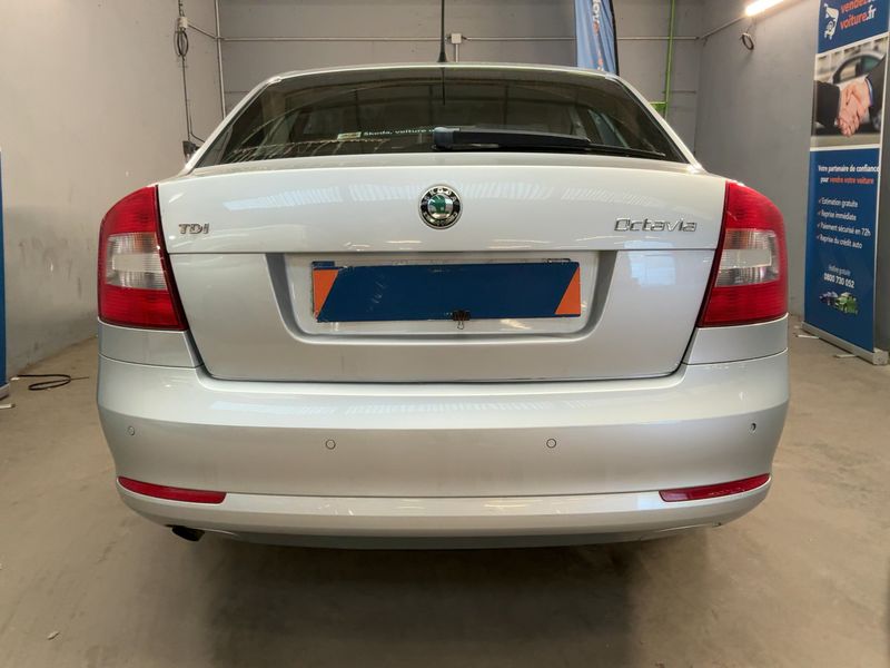 Skoda Octavia 1.6 TDI Ambition 2012 – снимка 7