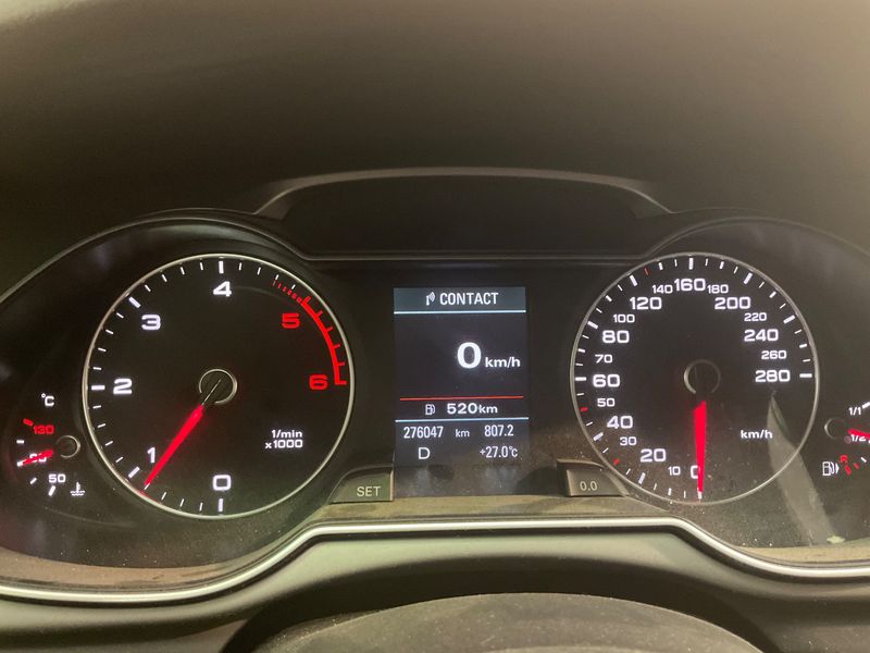 Audi A4 2.0 TDI Attraction 2013 – снимка 18