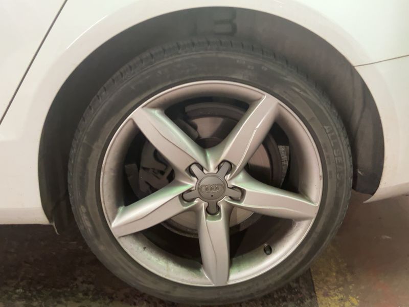 Audi A4 2.0 TDI Attraction 2013 – снимка 5