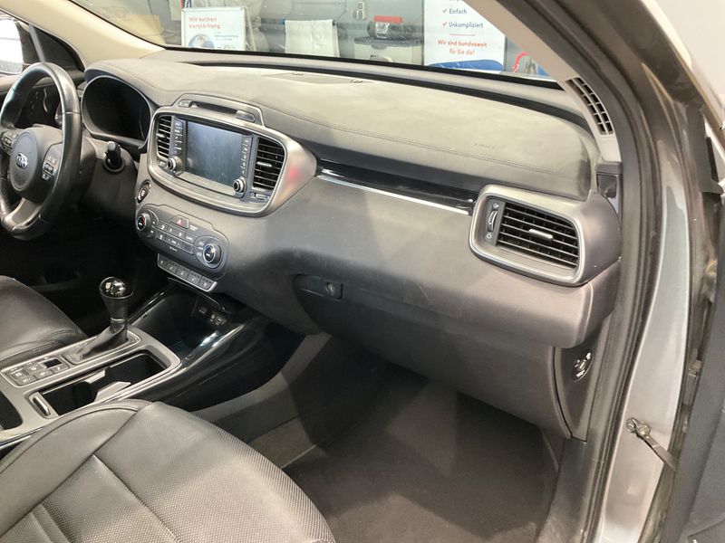 Kia Sorento 2.2 CRDi Platinum Edition 4WD 2017 – снимка 26
