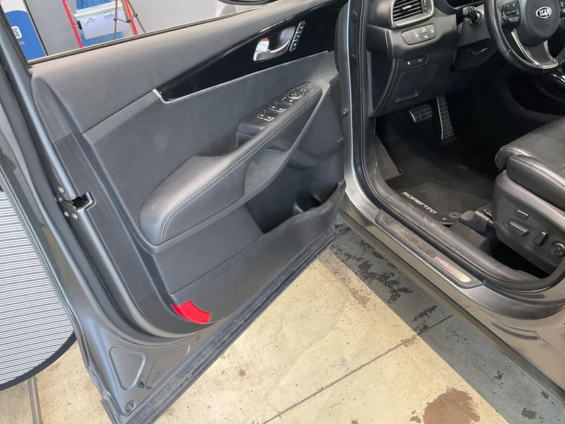 Kia Sorento 2.2 CRDi Platinum Edition 4WD 2017 – снимка 28