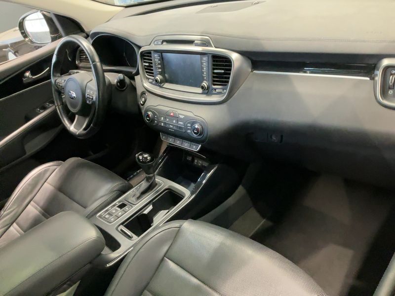 Kia Sorento 2.2 CRDi Platinum Edition 4WD 2017 – снимка 17