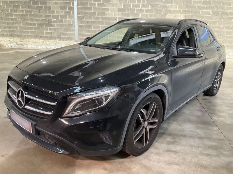 Mercedes-Benz GLA-Klasse GLA 200 Urban 2014 – снимка 1