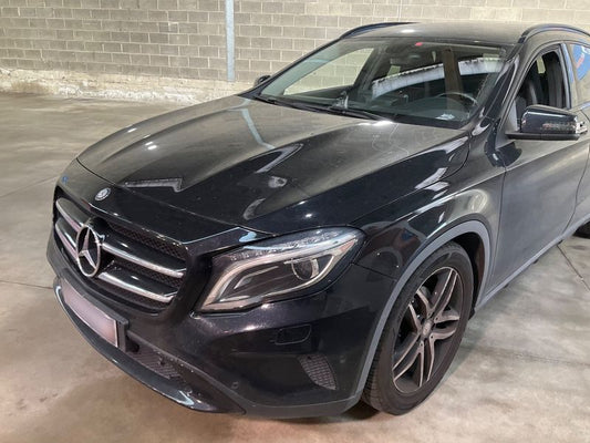 Mercedes-Benz GLA-Klasse GLA 200 Urban 2014 – снимка 2