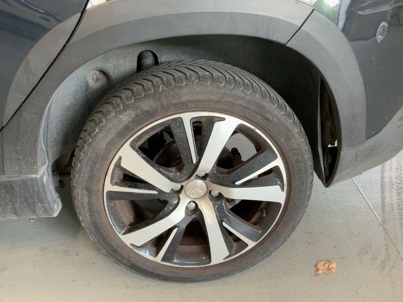 Peugeot 2008 1.6 Blue-HDi Allure 2016 – снимка 5