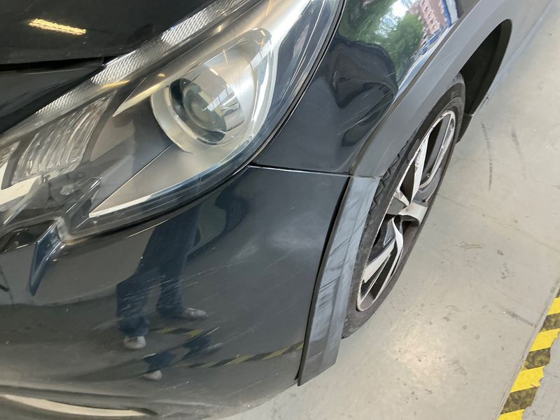 Peugeot 2008 1.6 Blue-HDi Allure 2016 – снимка 36