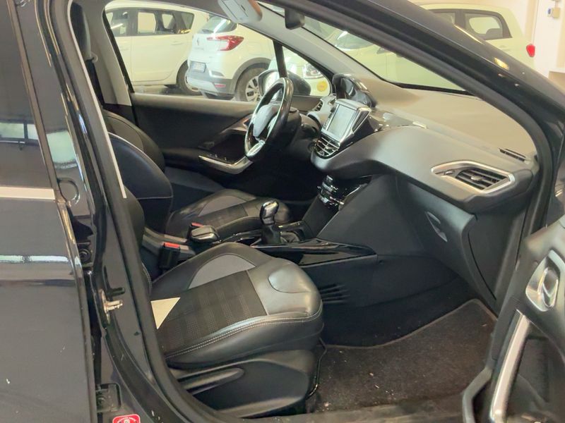 Peugeot 2008 1.6 Blue-HDi Allure 2016 – снимка 16