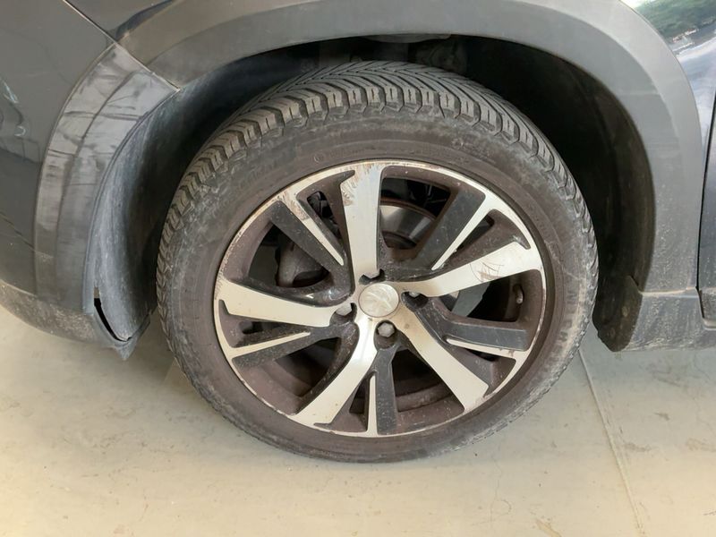 Peugeot 2008 1.6 Blue-HDi Allure 2016 – снимка 3