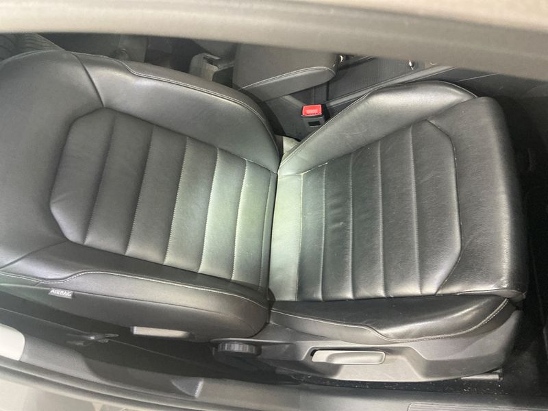 Volkswagen Golf VII 2.0 TDI Comfortline 4Motion BlueMotion Tech 2013 – снимка 36