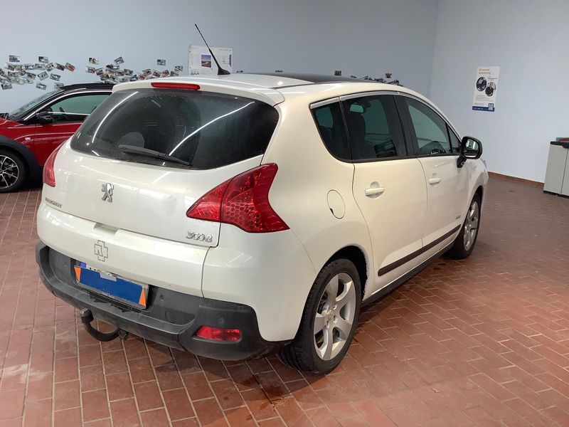 Peugeot 3008 2.0 HDi Business-Line 2013 – снимка 2