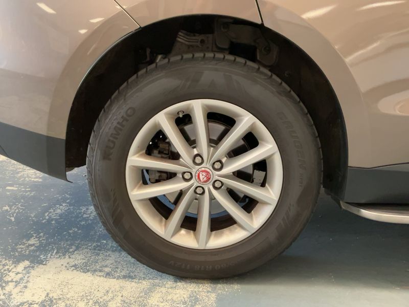 Jaguar F-Pace 30d Portfolio AWD 2016 – снимка 9