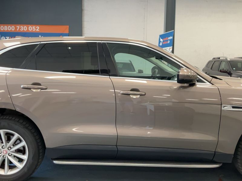 Jaguar F-Pace 30d Portfolio AWD 2016 – снимка 10