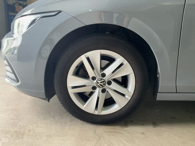 Volkswagen Golf VIII 1.5 TSI ACT Life 2020 – снимка 3