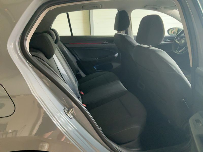 Volkswagen Golf VIII 1.5 TSI ACT Life 2020 – снимка 19