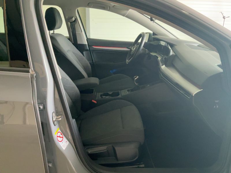 Volkswagen Golf VIII 1.5 TSI ACT Life 2020 – снимка 16