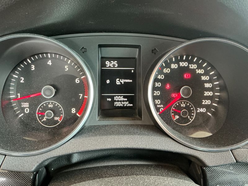 Volkswagen Golf VI 1.6 Comfortline 2009 – снимка 4