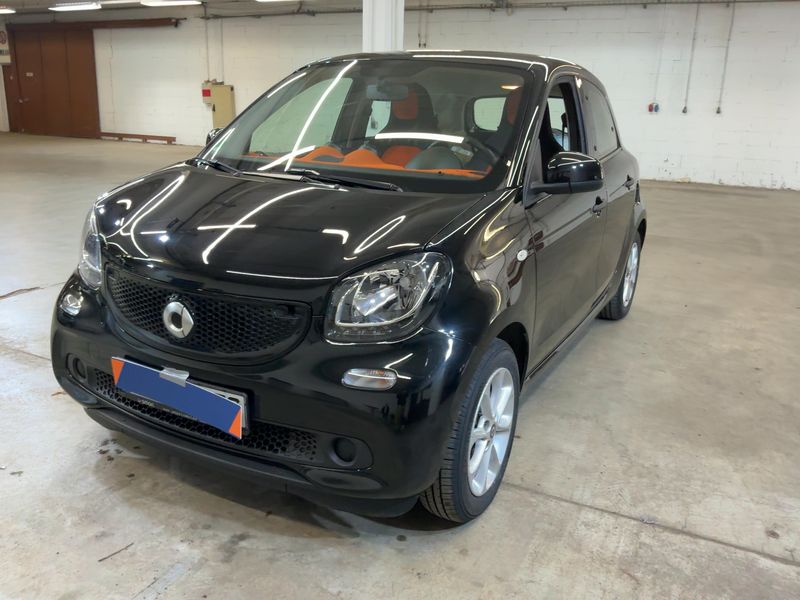 Smart forfour 1.0 Basis passion 2016 – снимка 1