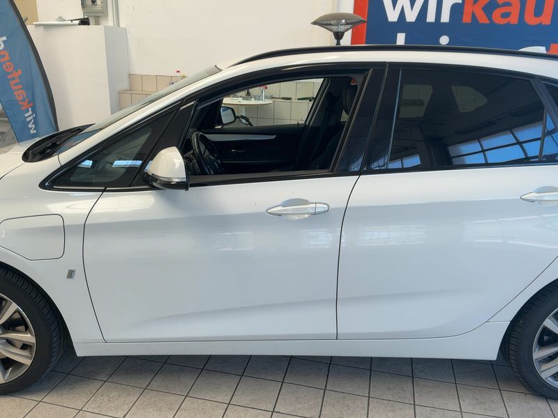 BMW 2er 225xe Active Tourer Sport Line 2017 – снимка 4
