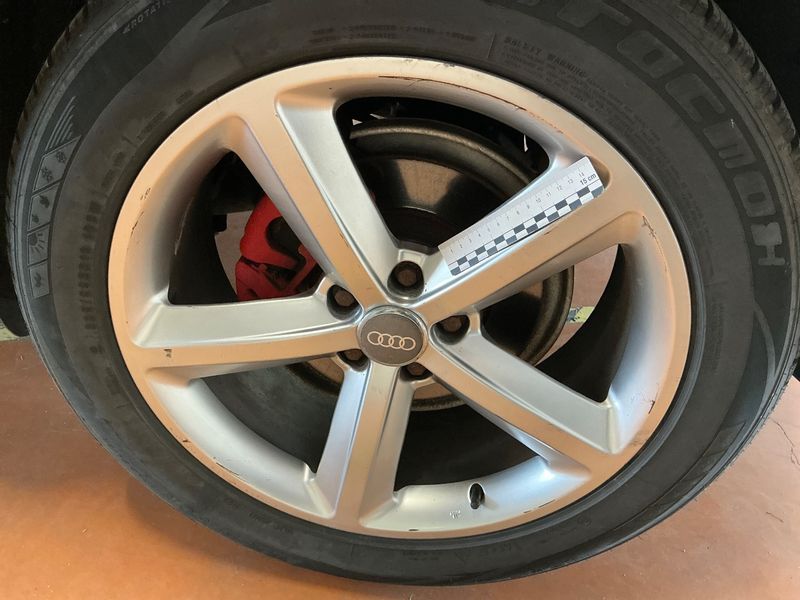 Audi Q5 2.0 TDI quattro S line 2012 – снимка 24