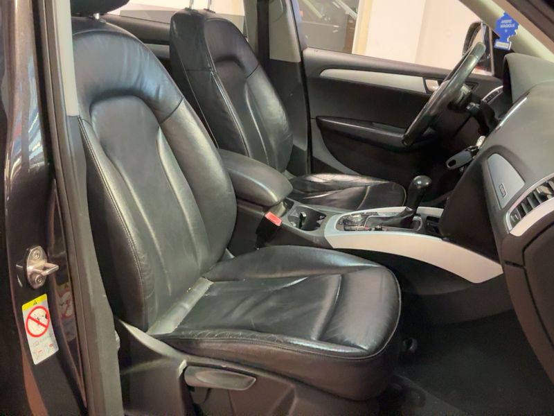 Audi Q5 2.0 TDI quattro S line 2012 – снимка 16