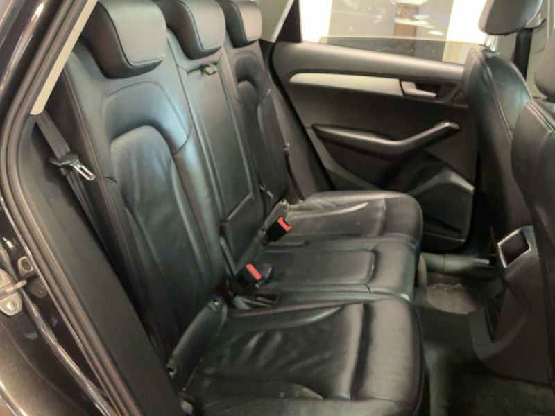 Audi Q5 2.0 TDI quattro S line 2012 – снимка 19
