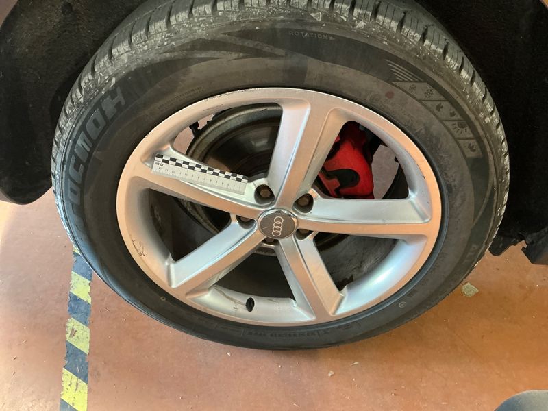 Audi Q5 2.0 TDI quattro S line 2012 – снимка 23