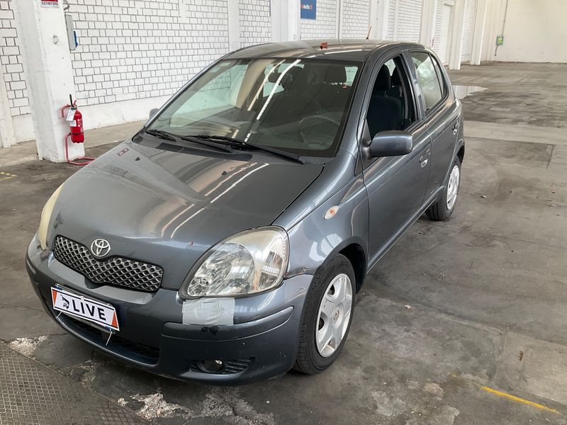 Toyota Yaris 1.0 VVT-i 2005 – снимка 1