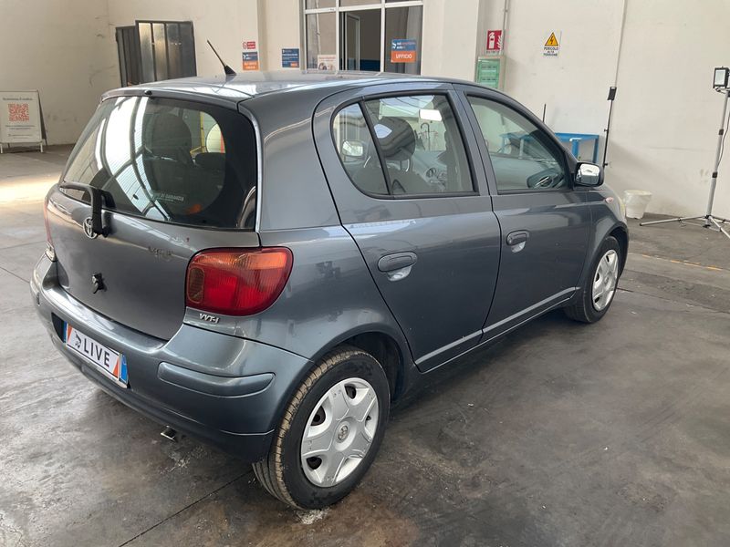 Toyota Yaris 1.0 VVT-i 2005 – снимка 2
