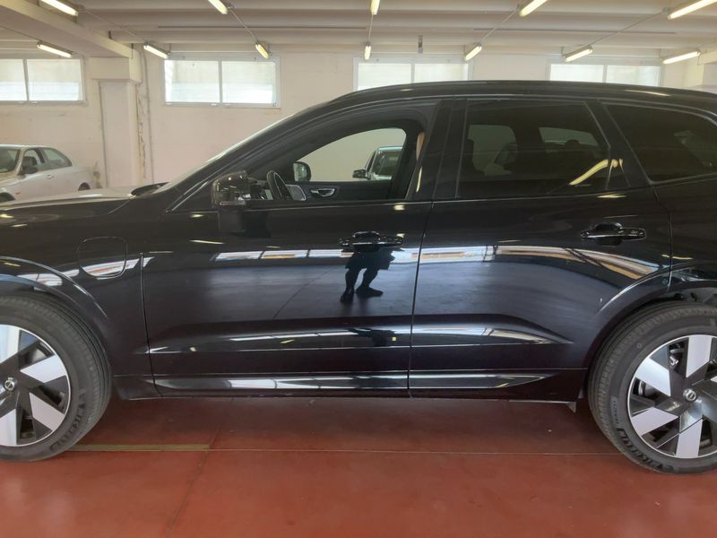 Volvo XC60 2.0 T8 Recharge Plug-in Hybrid Ultimate Dark AWD 2022 – снимка 4