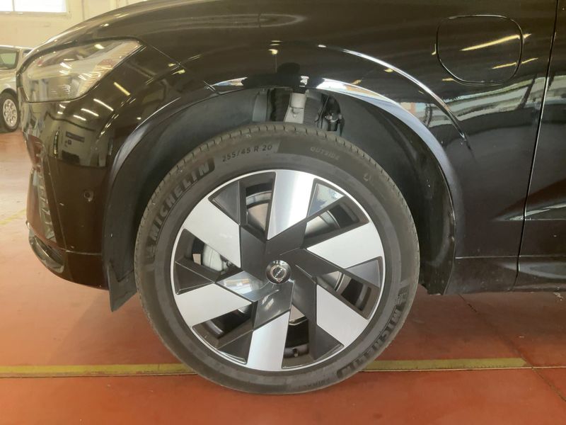 Volvo XC60 2.0 T8 Recharge Plug-in Hybrid Ultimate Dark AWD 2022 – снимка 3