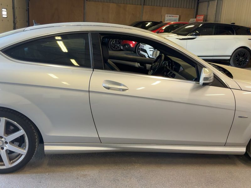 Mercedes-Benz C-Klasse C 220 CDI BlueEfficiency 2012 – снимка 7