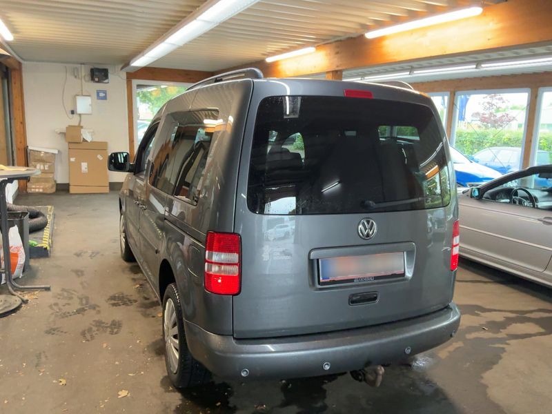 Volkswagen Caddy 2.0 TDI Trendline 4Motion 2011 – снимка 6