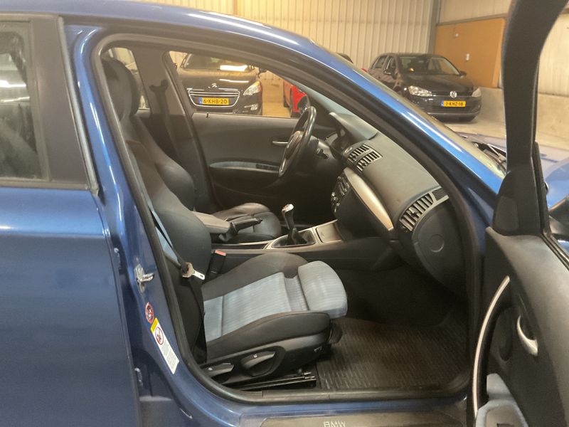 BMW 1er 120i 2005 – снимка 3
