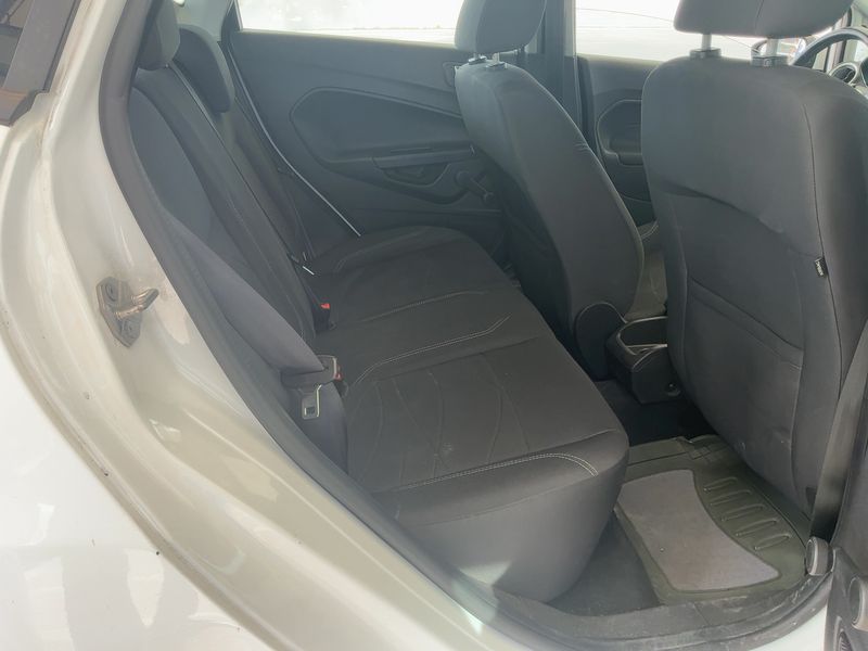 Ford Fiesta 1.0 Business 2014 – снимка 19