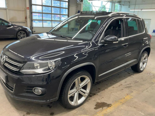 Volkswagen Tiguan 2.0 TDI Lounge Sport & Style 4Motion BlueMotion Tech 2015 – снимка 1